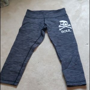 Lululemon x soul cycle sz 6 cropped leggings
